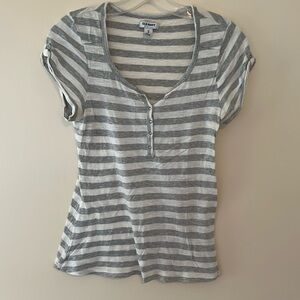 Old Navy short sleeve shirt
